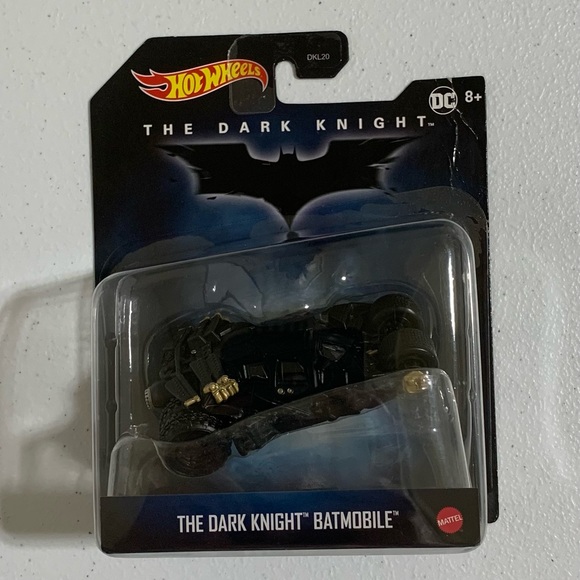 Hot Wheels x Batman: The Dark Knight Batmobile-NWT - Picture 5 of 9
